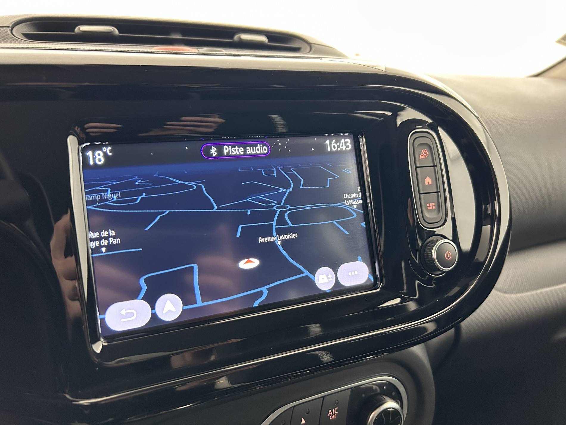 Vente en ligne Renault Twingo 3  SCe 65 au prix de 12 970 €