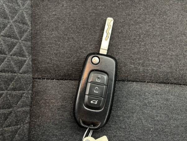 Vente en ligne Renault Clio 5 Clio SCe 65 - 21 au prix de 10 490 €