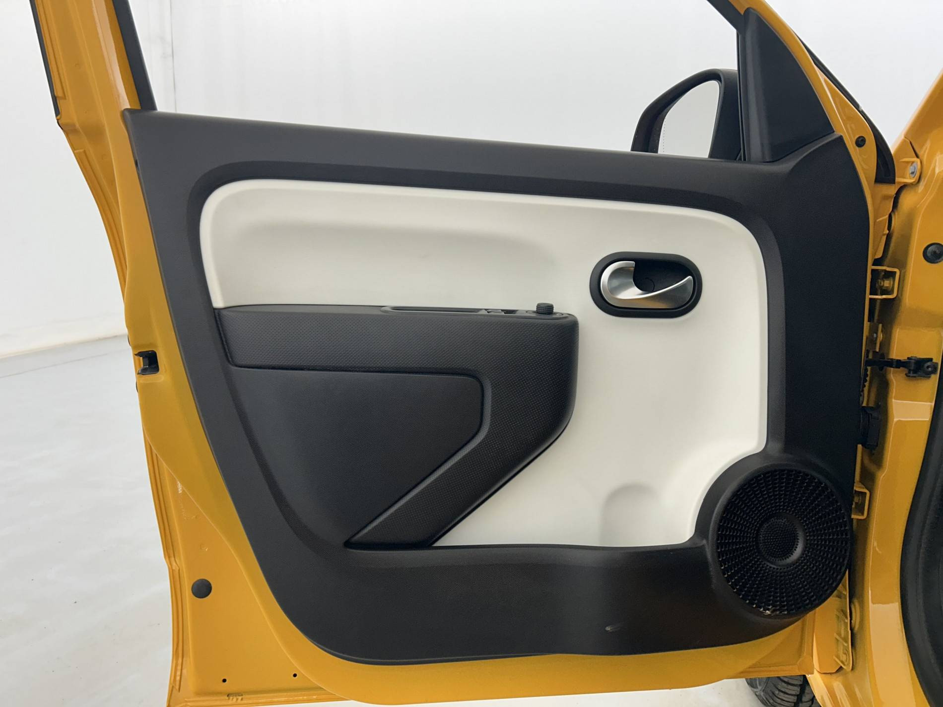 Vente en ligne Renault Twingo 3  SCe 65 au prix de 11 990 €