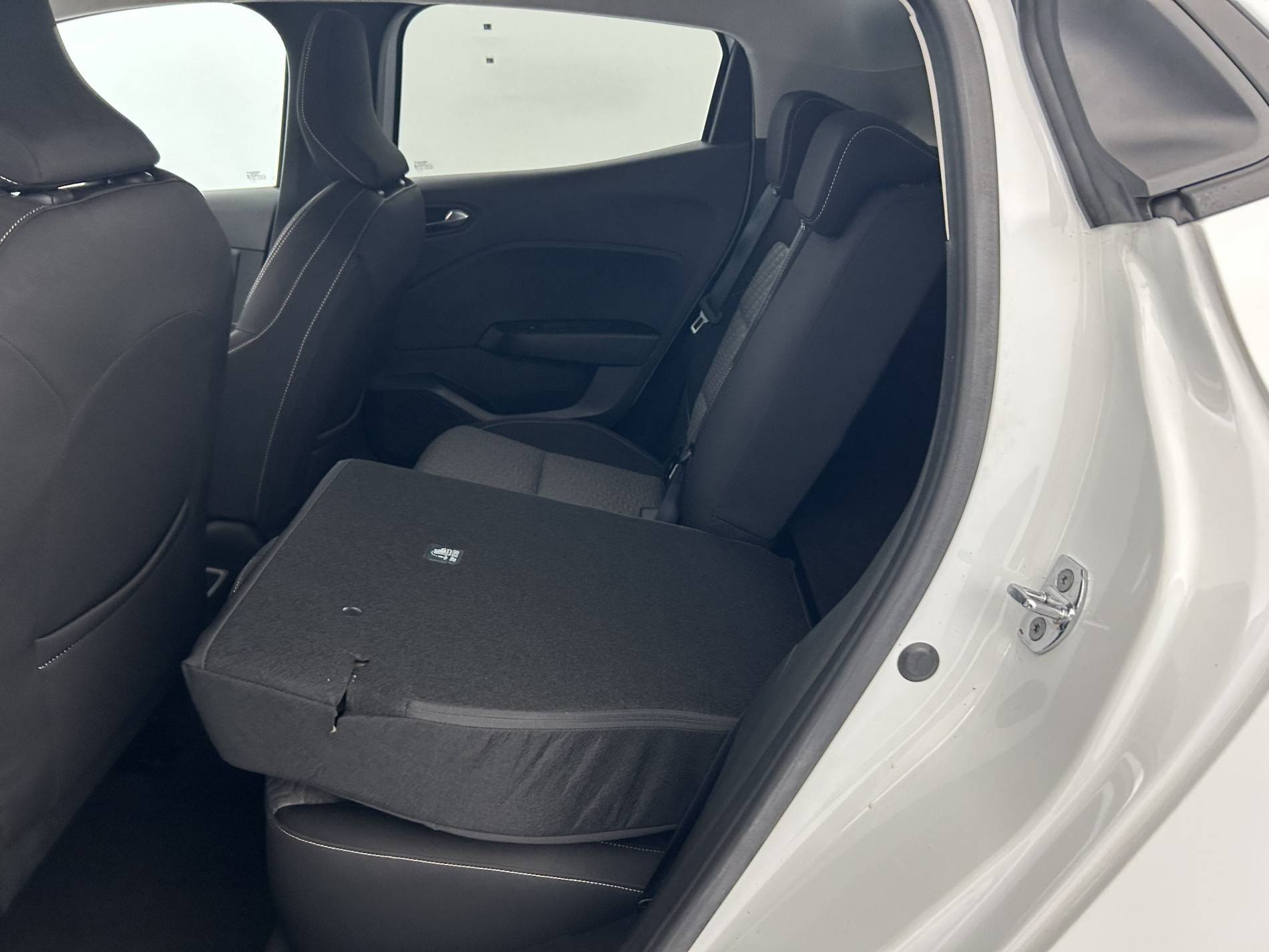 Vente en ligne Renault Clio 5 Clio TCe 90 au prix de 14 990 €