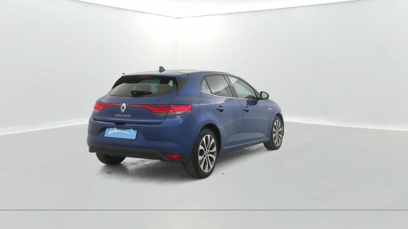 Vente en ligne Renault Megane 4  Blue dCi 115 EDC au prix de 23 790 €