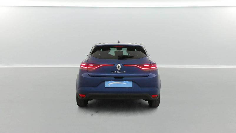 Vente en ligne Renault Megane 4  Blue dCi 115 EDC au prix de 23 790 €