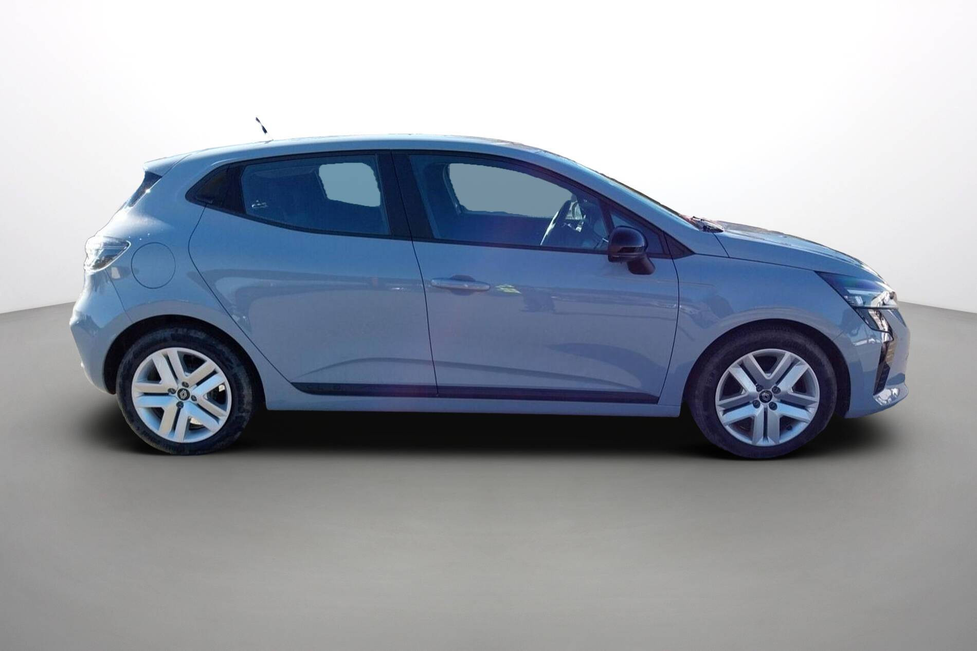 Vente en ligne Renault Clio 5 Clio TCe 90 au prix de 15 990 €