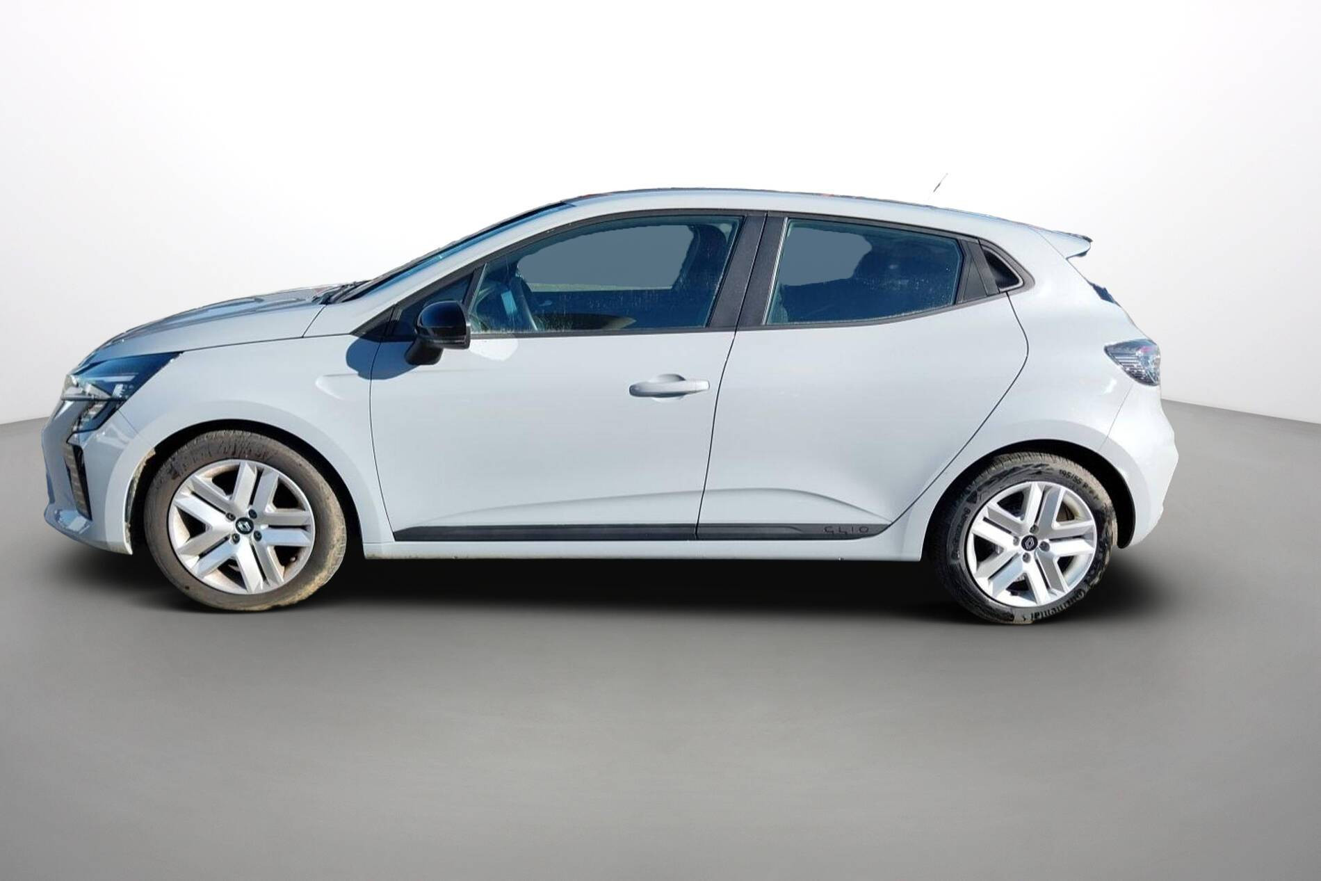 Vente en ligne Renault Clio 5 Clio TCe 90 au prix de 15 990 €