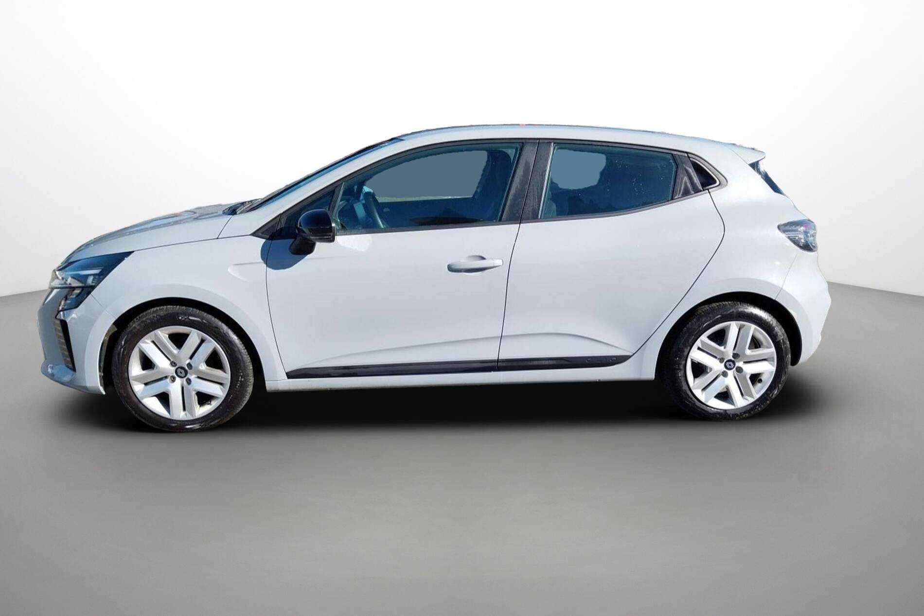 Vente en ligne Renault Clio 5 Clio TCe 90 au prix de 15 990 €