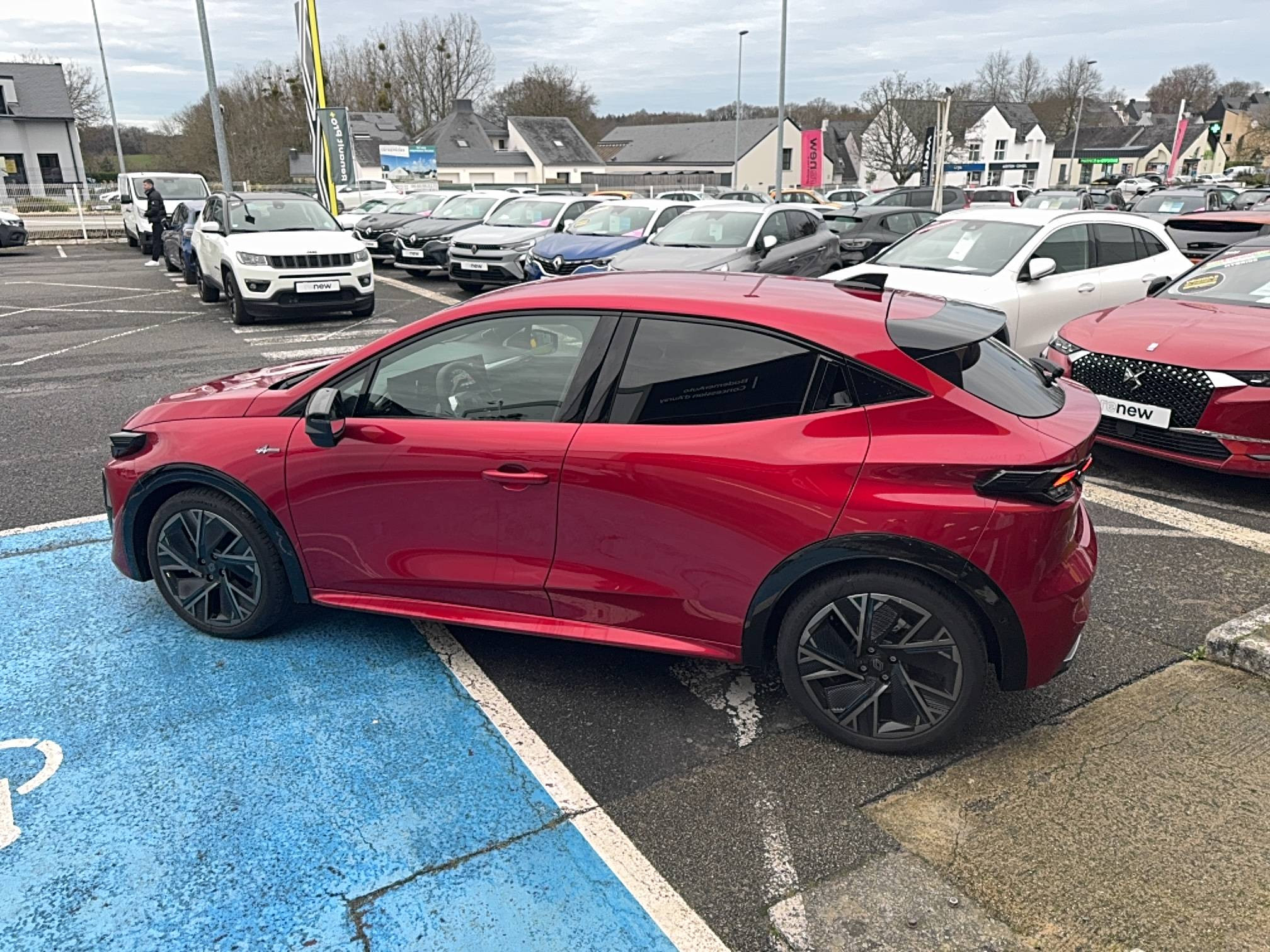 Vente en ligne Renault Clio 6 Clio E-Tech full hybrid 160 ch au prix de 30 800 €