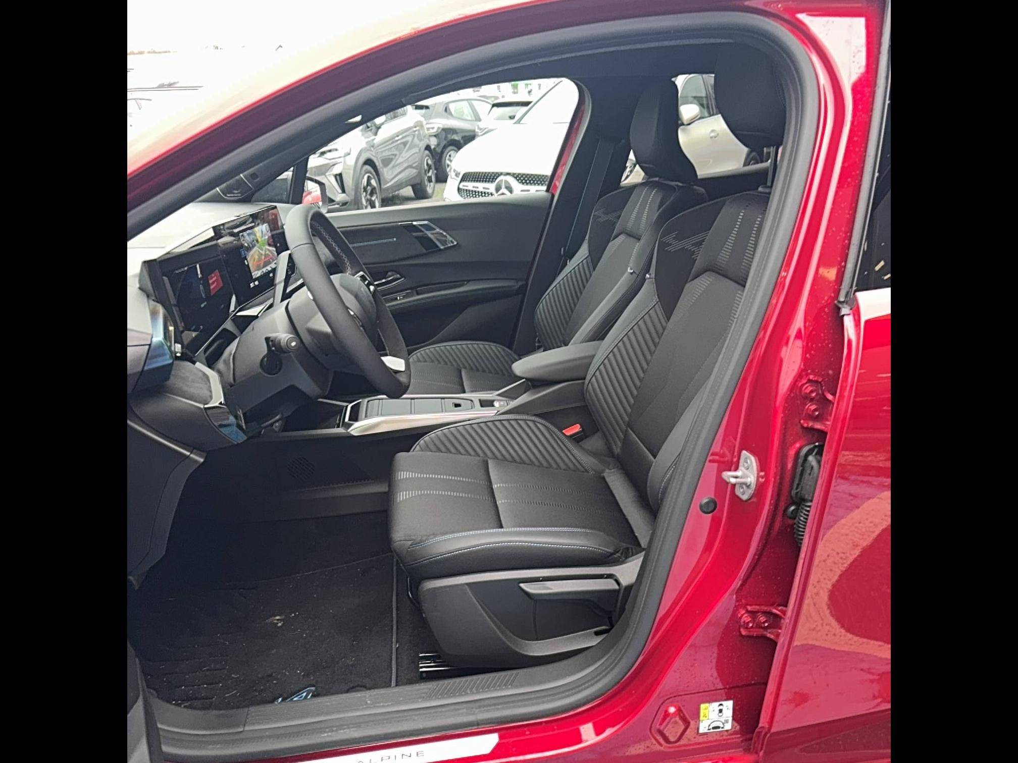 Vente en ligne Renault Clio 6 Clio E-Tech full hybrid 160 ch au prix de 30 800 €