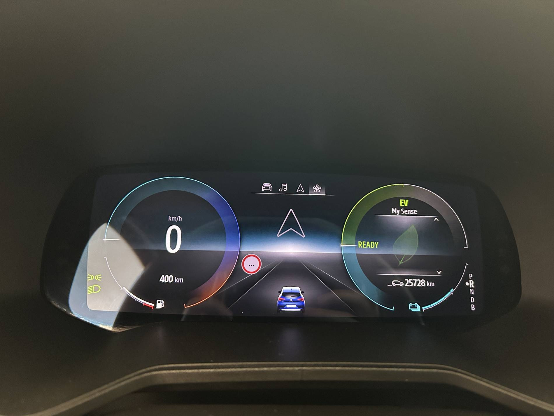 Vente en ligne Renault Clio 5 Clio E-Tech 140 - 21N au prix de 19 590 €