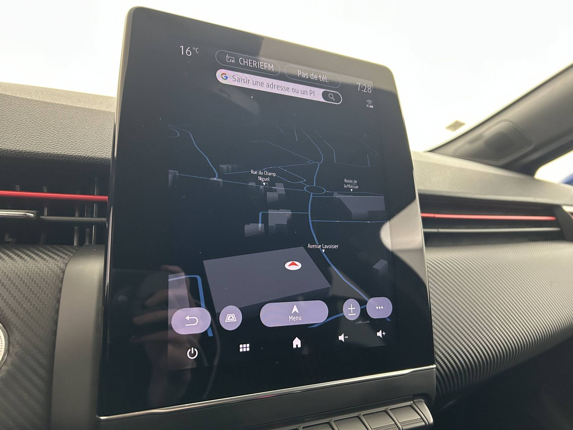 Vente en ligne Renault Clio 5 Clio E-Tech 140 - 21N au prix de 19 590 €