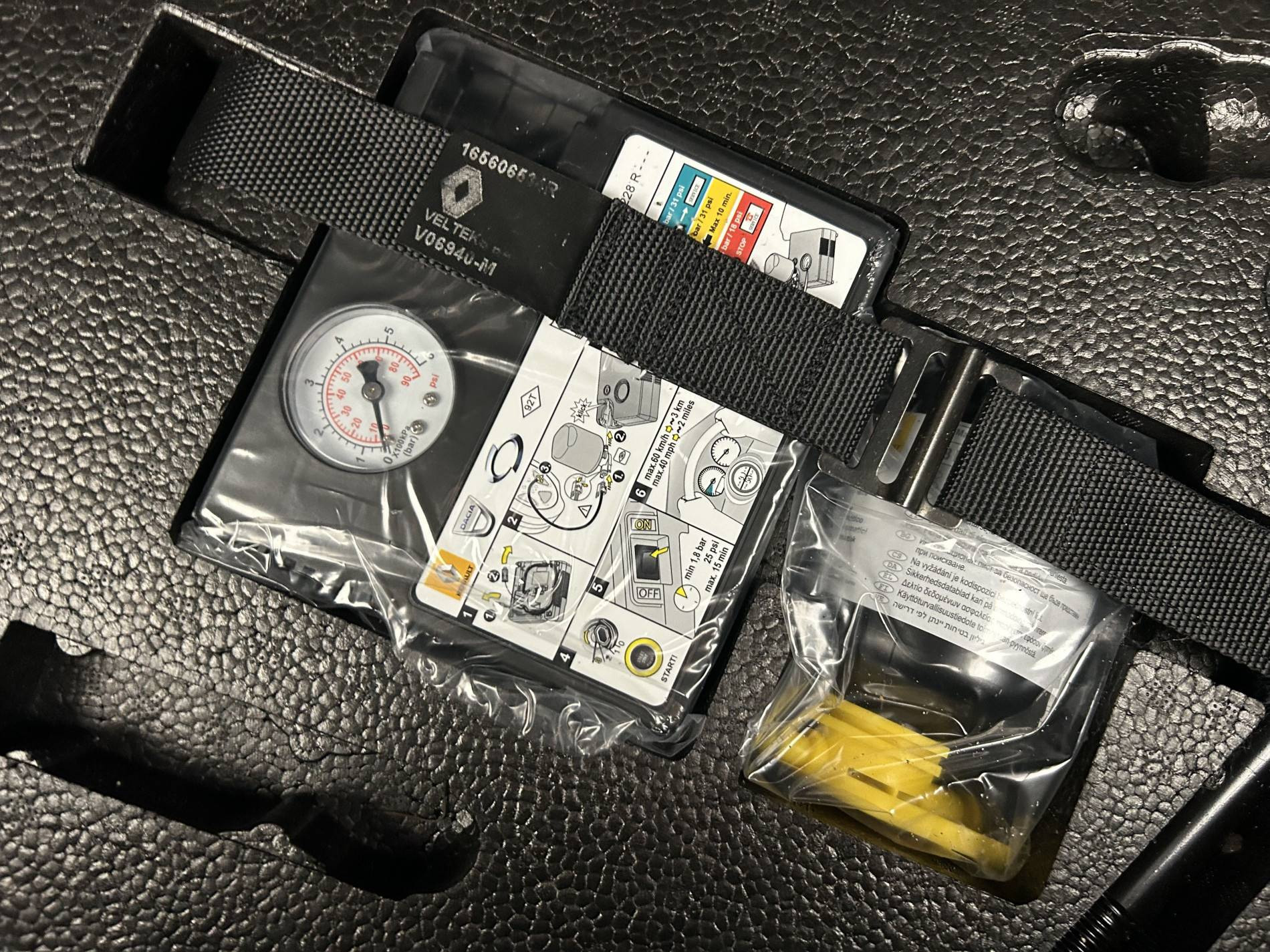 Vente en ligne Renault Clio 5 Clio E-Tech 140 - 21N au prix de 19 590 €