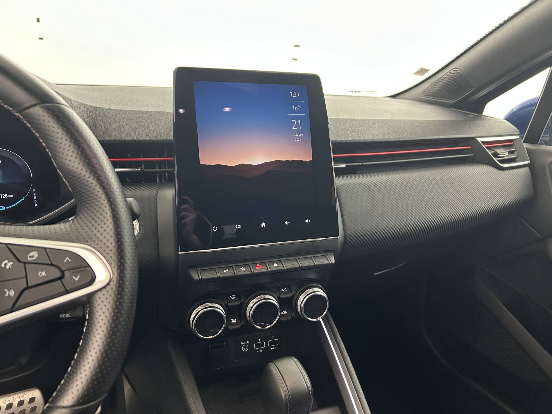 Vente en ligne Renault Clio 5 Clio E-Tech 140 - 21N au prix de 19 590 €