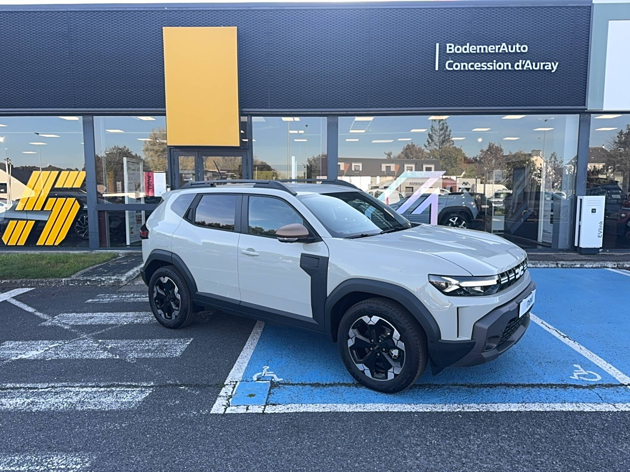 Dacia Duster  Hybrid 140 occasion de 2025 en vente à Auray