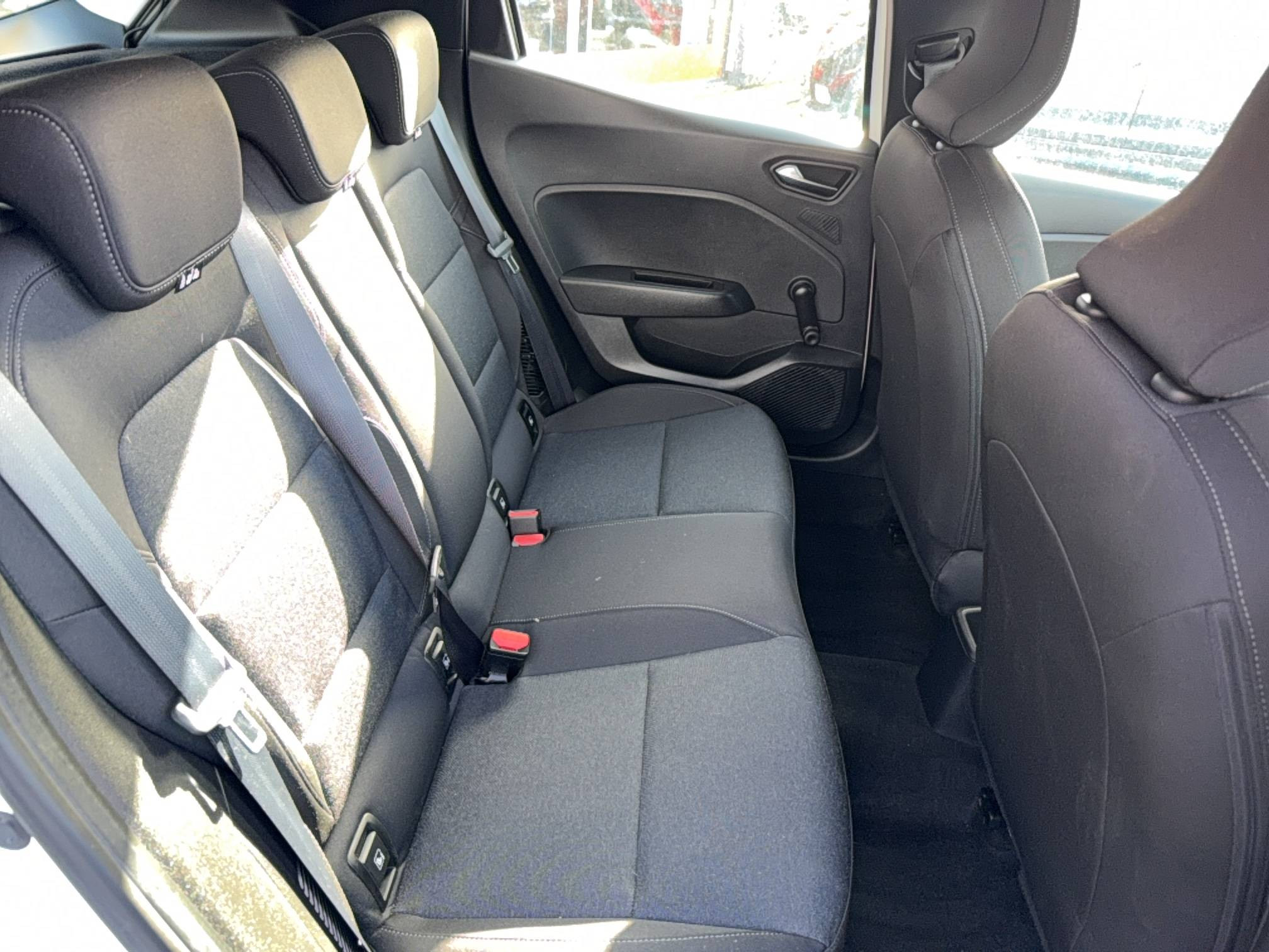 Vente en ligne Renault Clio 5 Clio E-Tech full hybrid 145 au prix de 18 870 €