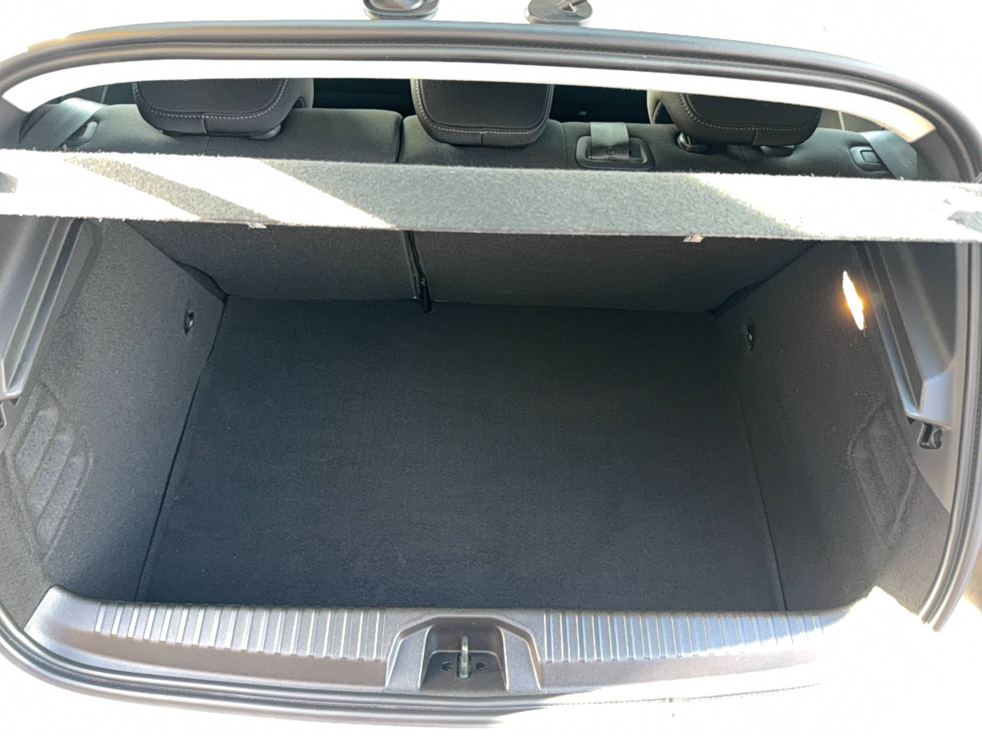 Vente en ligne Renault Clio 5 Clio E-Tech full hybrid 145 au prix de 18 870 €