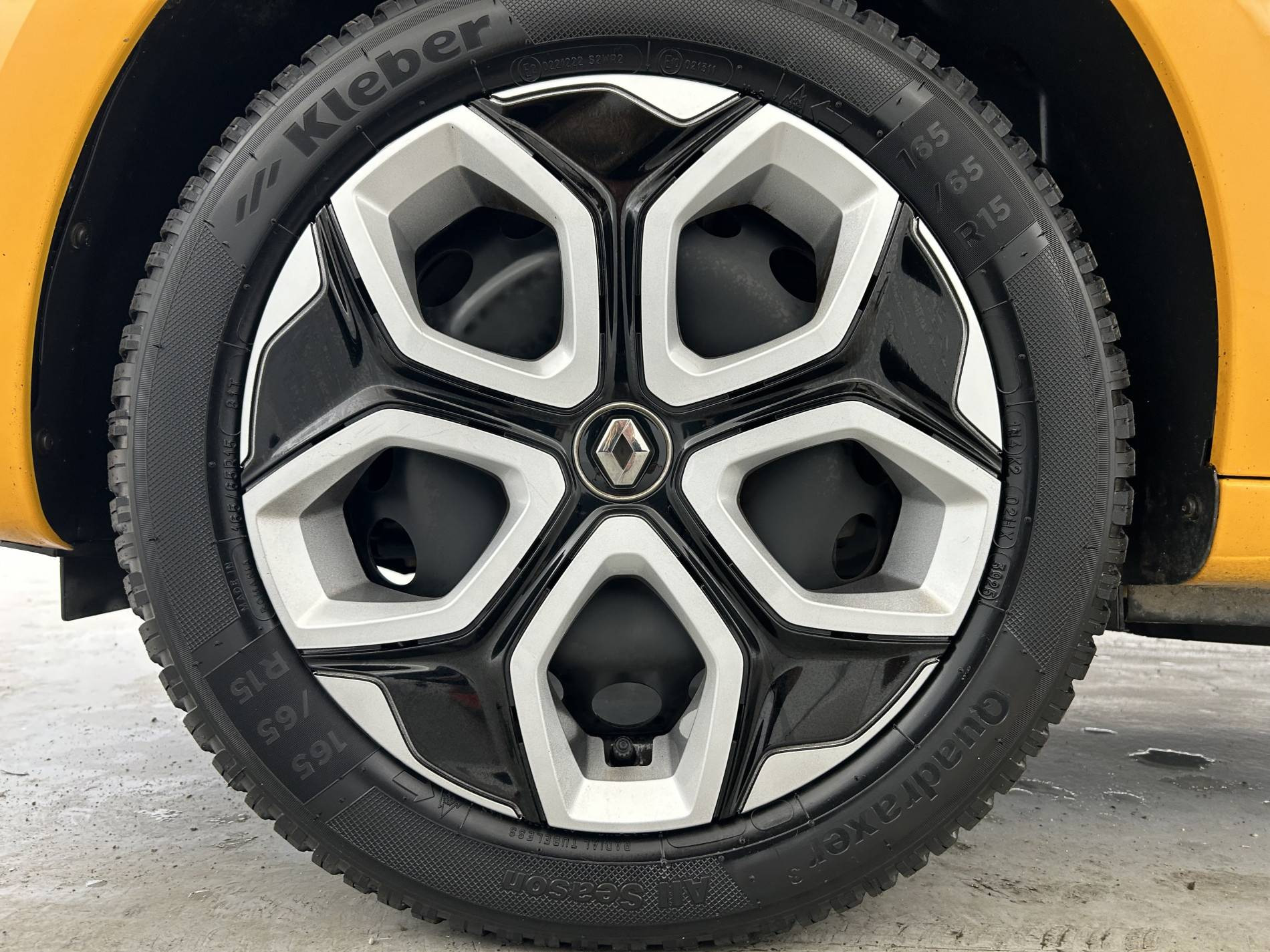 Vente en ligne Renault Twingo 3  SCe 65 au prix de 11 990 €