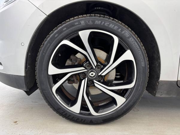 Vente en ligne Renault Scenic 4 Scenic TCe 140 FAP au prix de 16 870 €