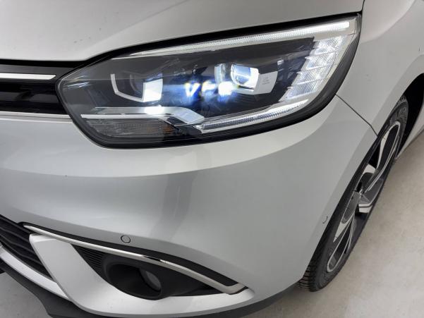 Vente en ligne Renault Scenic 4 Scenic TCe 140 FAP au prix de 16 870 €