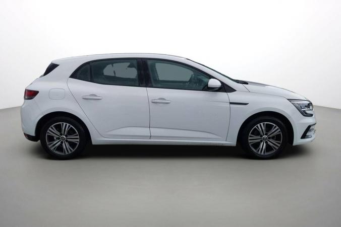 Vente en ligne Renault Megane 4  Blue dCi 115 au prix de 18 990 €