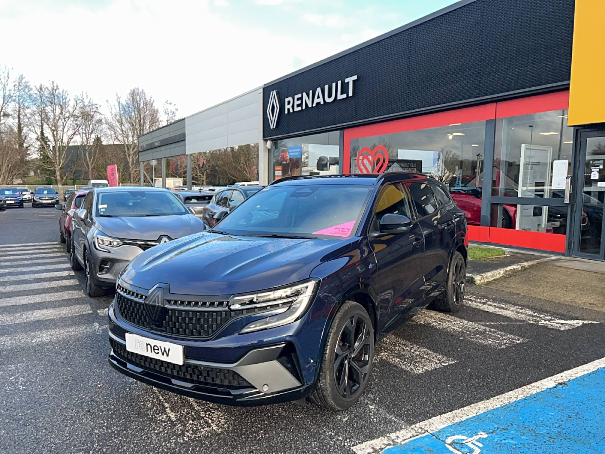 Renault Espace Espace E-Tech hybrid 200 occasion de 2023 en vente à Auray