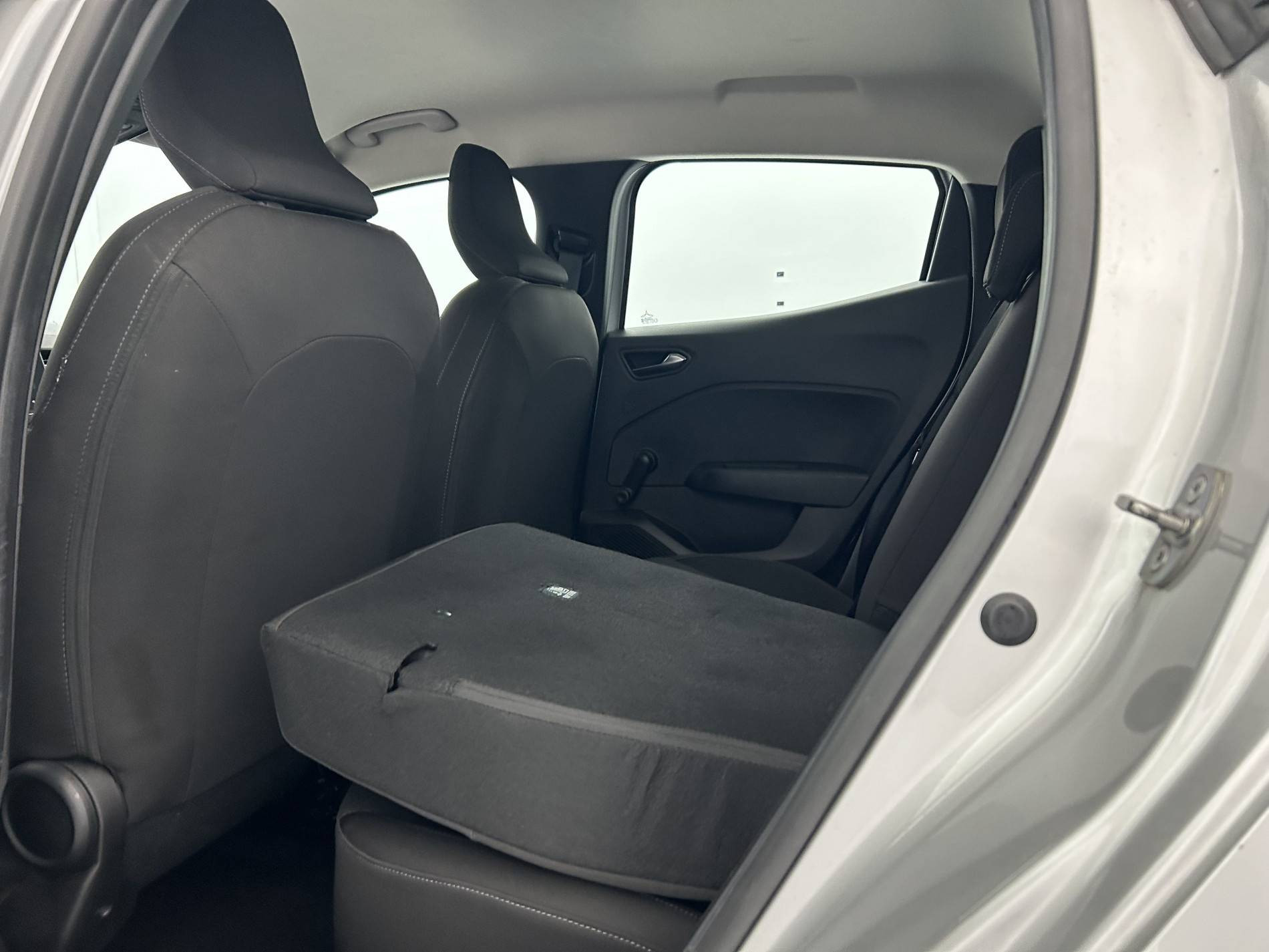 Vente en ligne Renault Clio 5 Clio TCe 90 au prix de 13 990 €