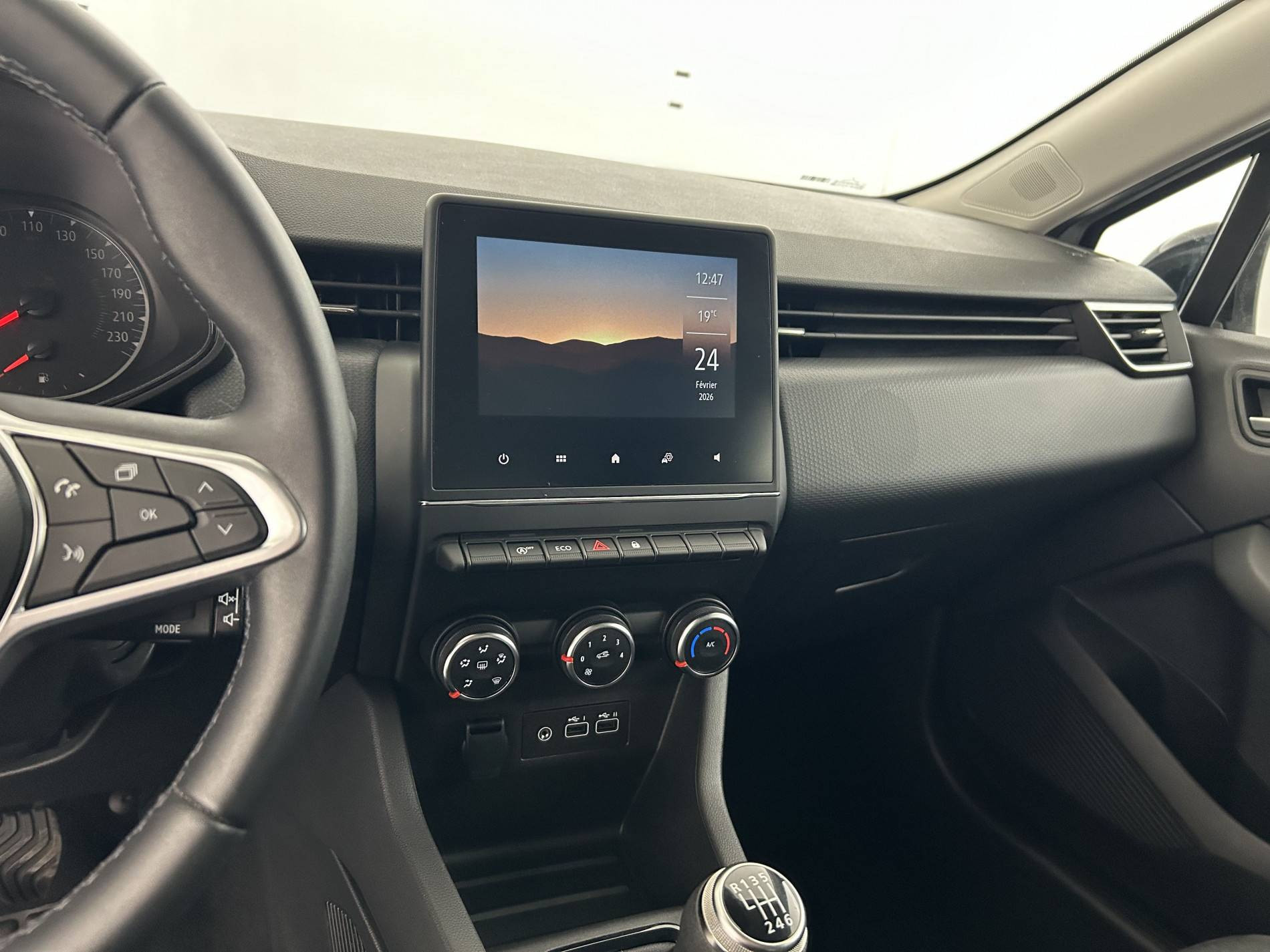 Vente en ligne Renault Clio 5 Clio TCe 90 au prix de 13 990 €