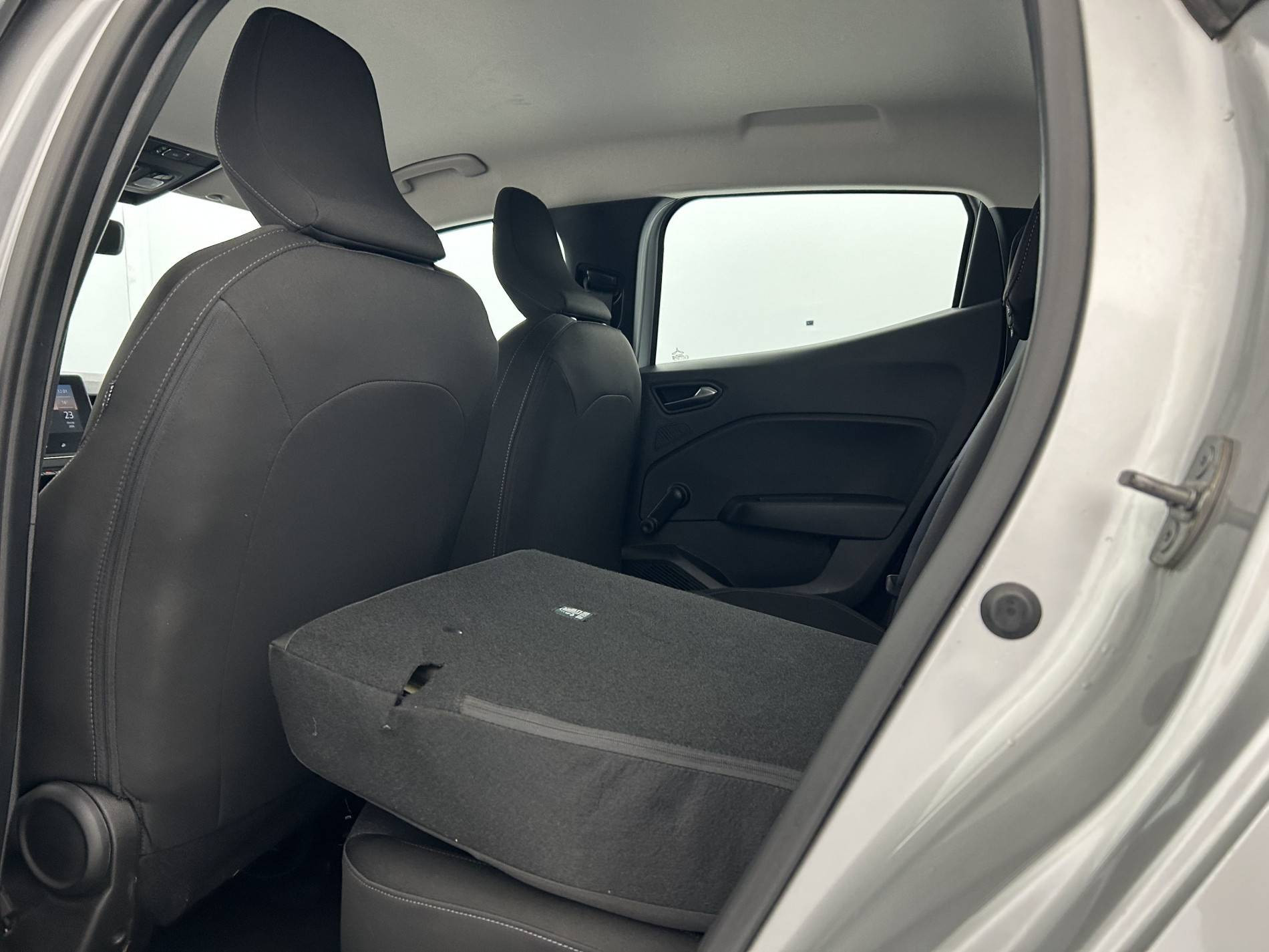 Vente en ligne Renault Clio 5 Clio TCe 90 au prix de 14 390 €