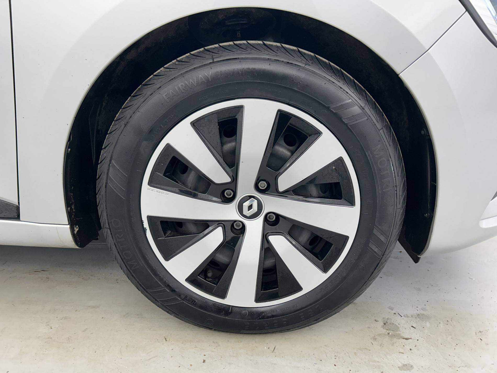 Vente en ligne Renault Clio 5 Clio TCe 90 au prix de 13 990 €