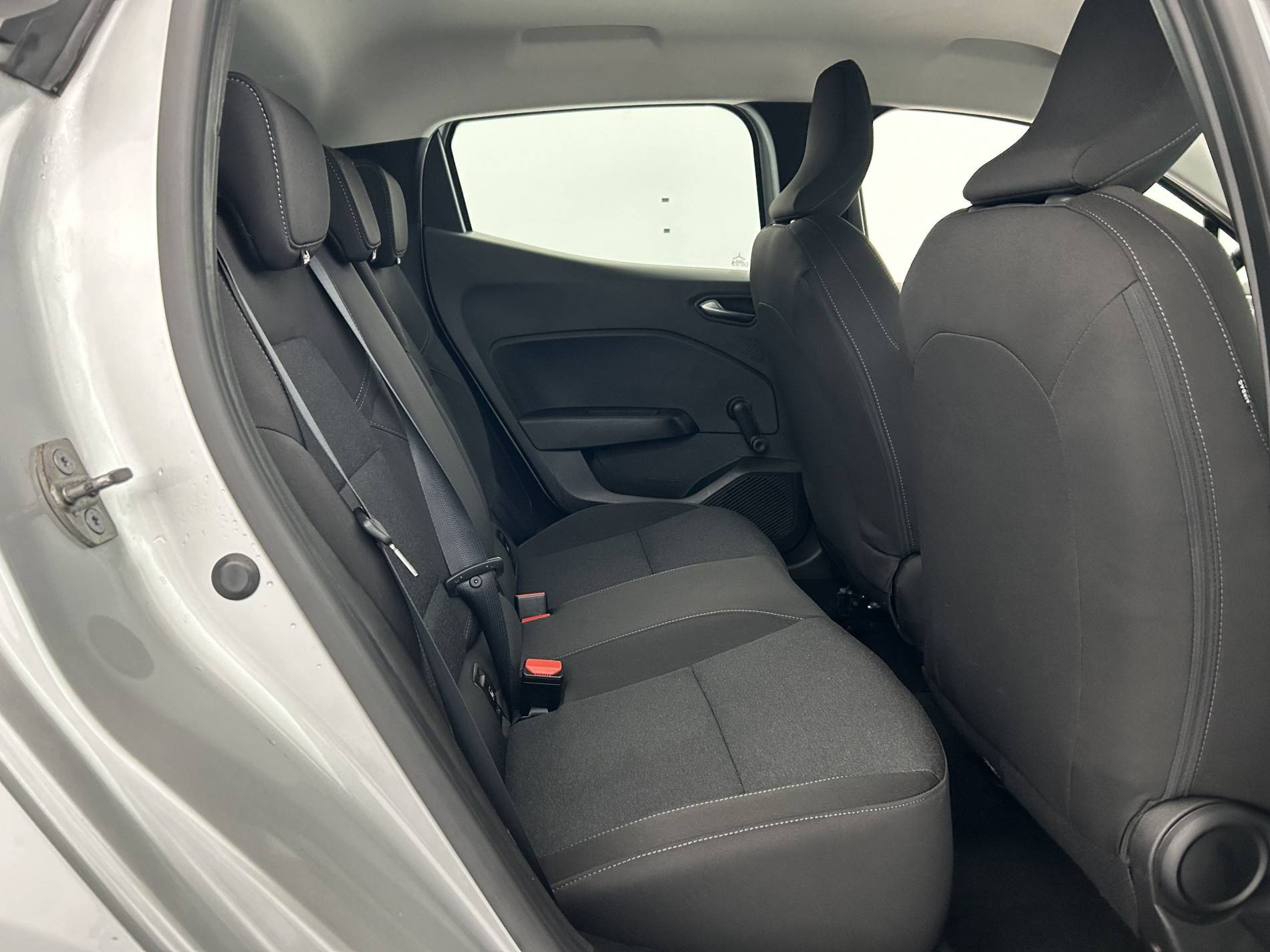 Vente en ligne Renault Clio 5 Clio TCe 90 au prix de 14 390 €