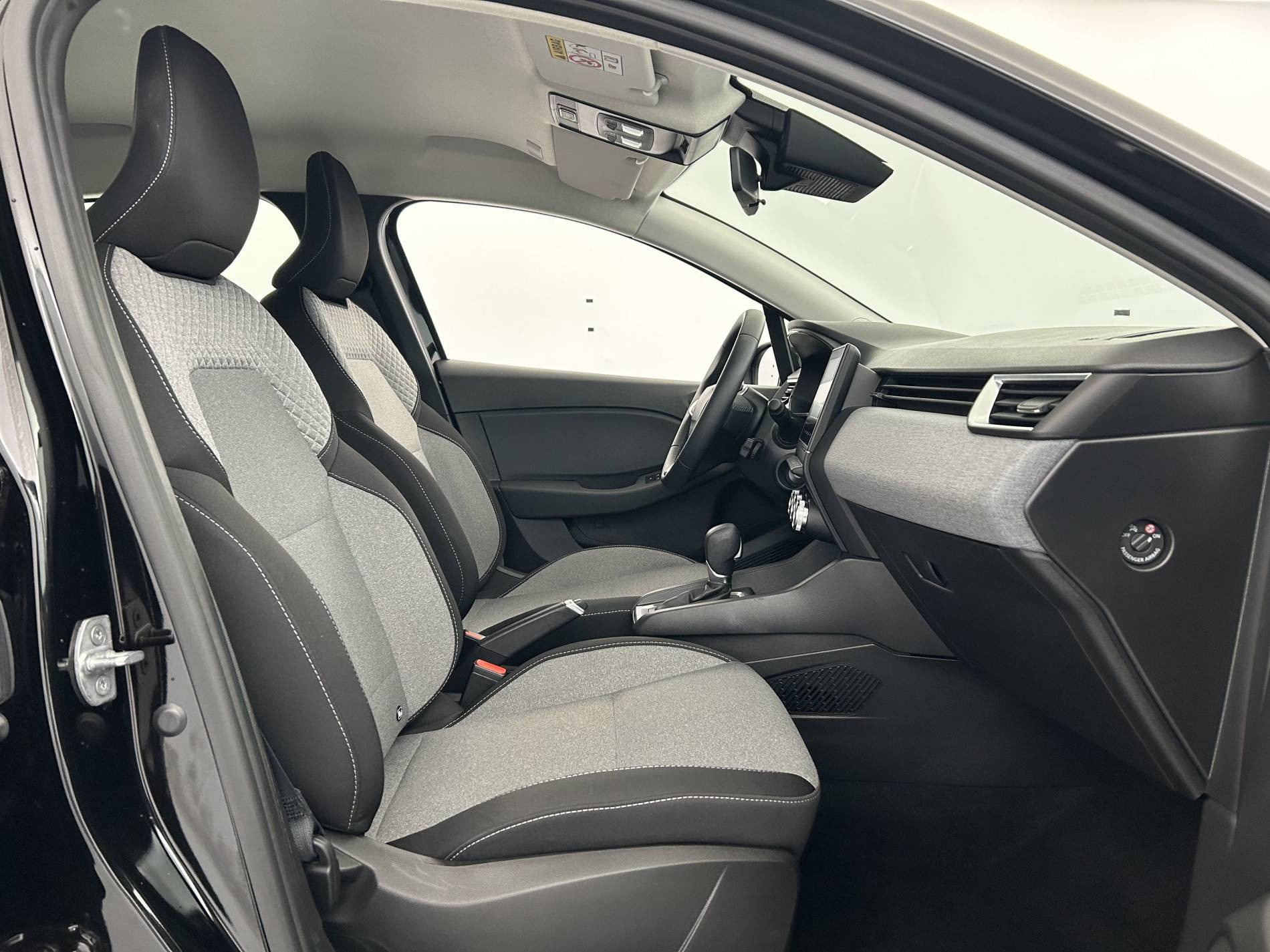 Vente en ligne Renault Clio 5 Clio E-Tech full hybrid 145 ch GSR2 au prix de 20 590 €