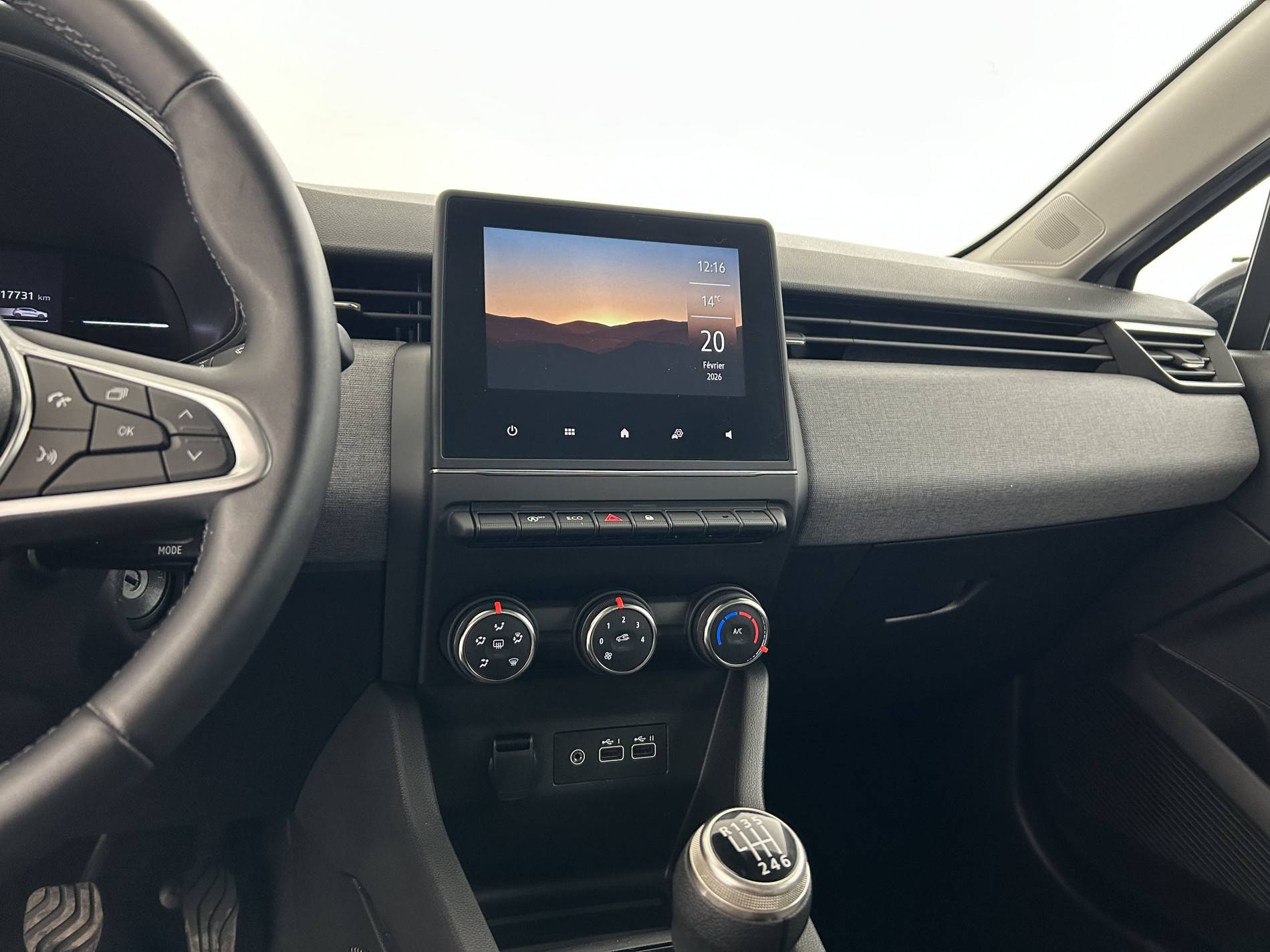 Vente en ligne Renault Clio 5 Clio TCe 90 au prix de 15 990 €