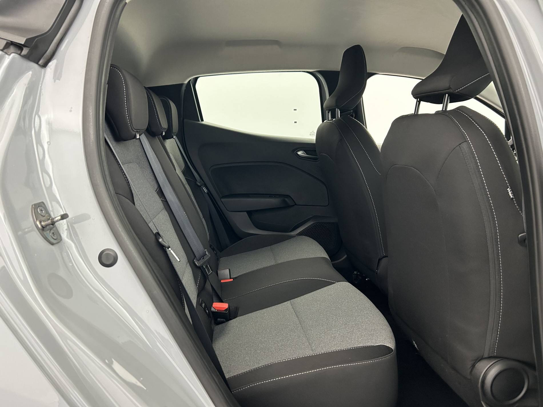 Vente en ligne Renault Clio 5 Clio TCe 90 au prix de 15 990 €