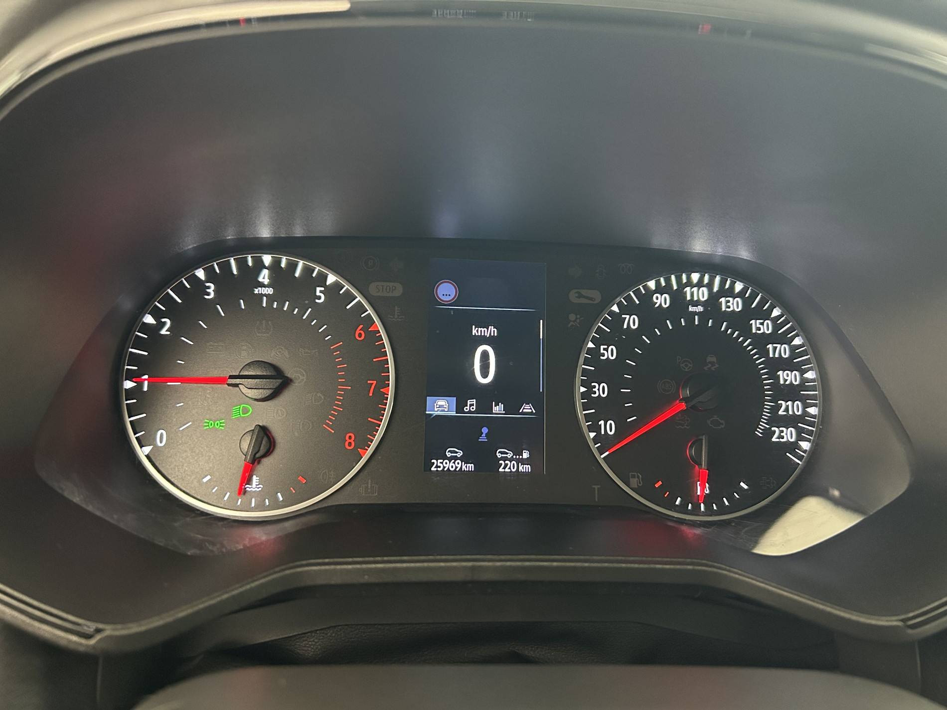 Vente en ligne Renault Clio 5 Clio TCe 90 au prix de 14 390 €