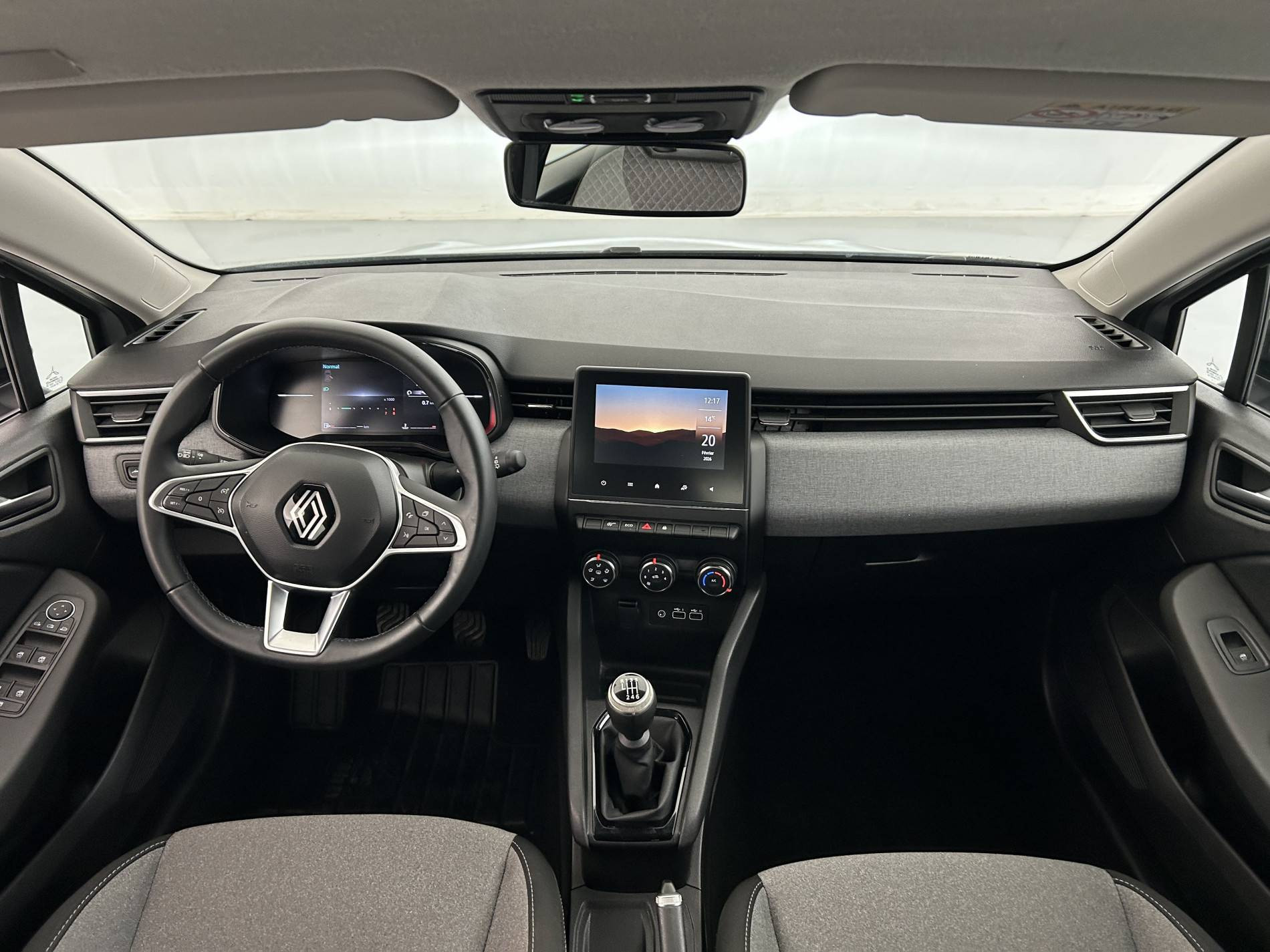 Vente en ligne Renault Clio 5 Clio TCe 90 au prix de 15 990 €