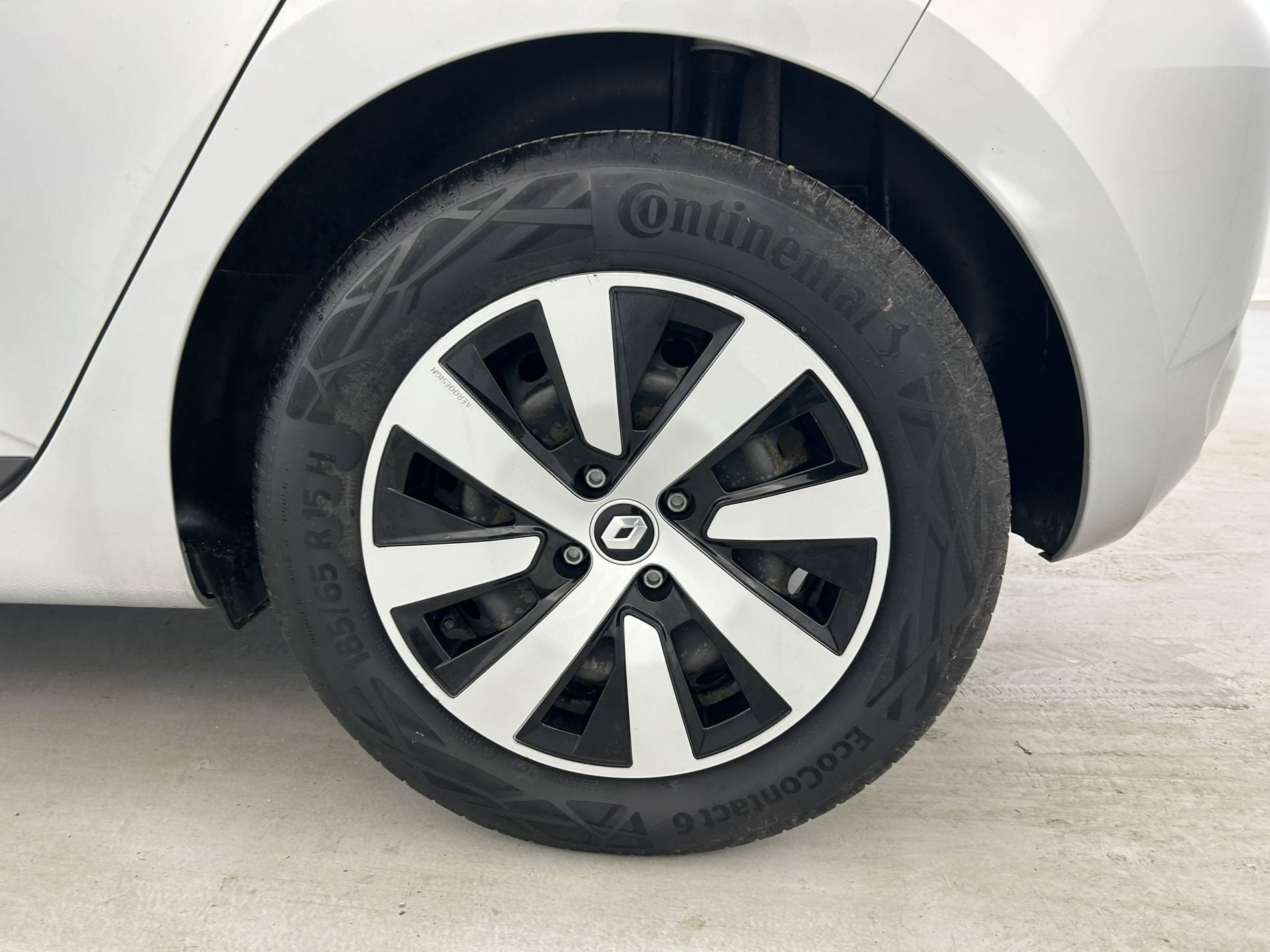 Vente en ligne Renault Clio 5 Clio TCe 90 au prix de 13 990 €