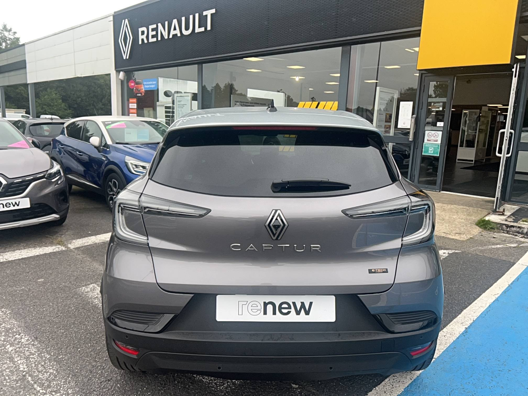 Vente en ligne Renault Captur  E-Tech full hybrid 145 ch au prix de 27 490 €