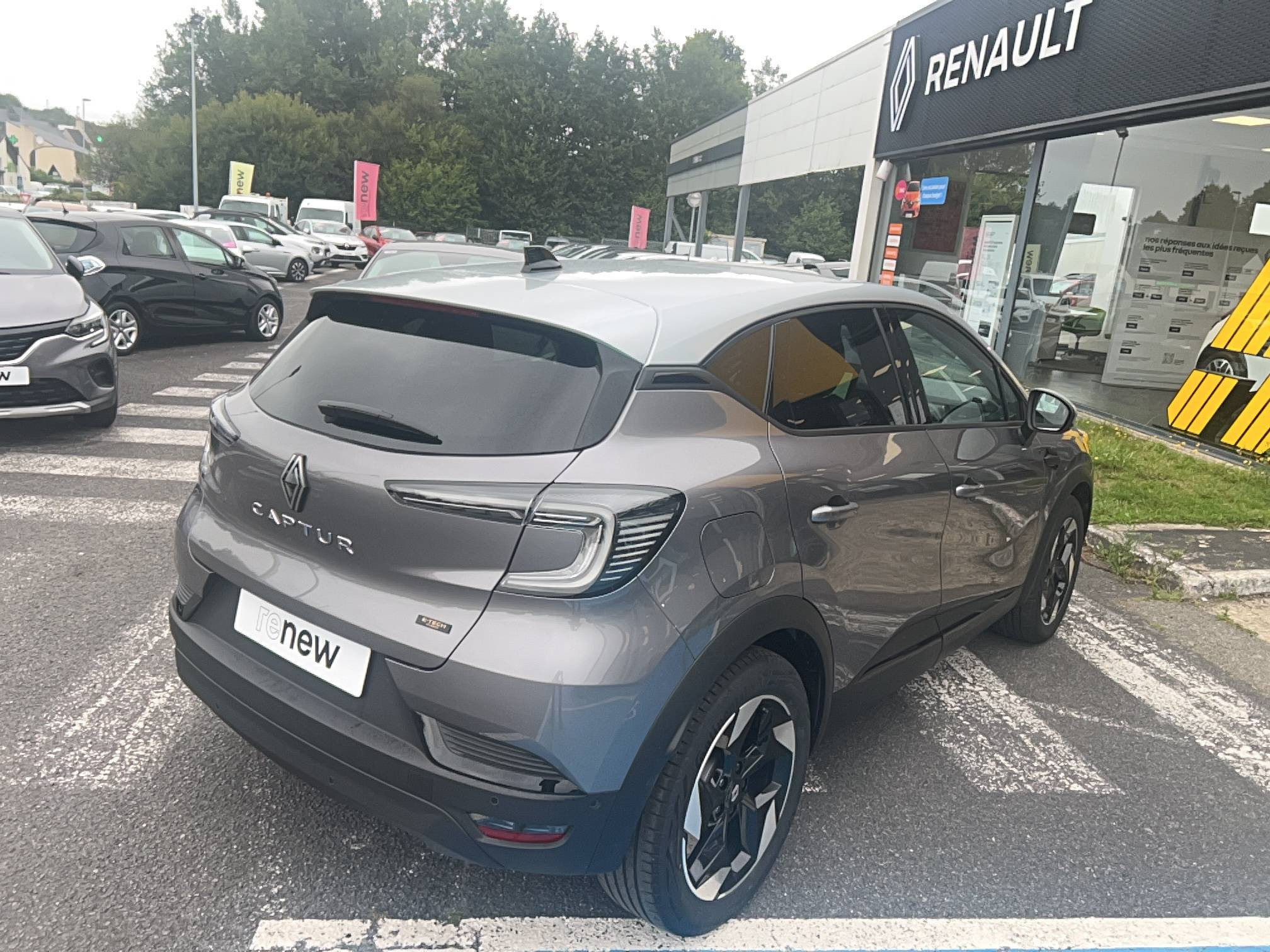 Vente en ligne Renault Captur  E-Tech full hybrid 145 ch au prix de 27 490 €