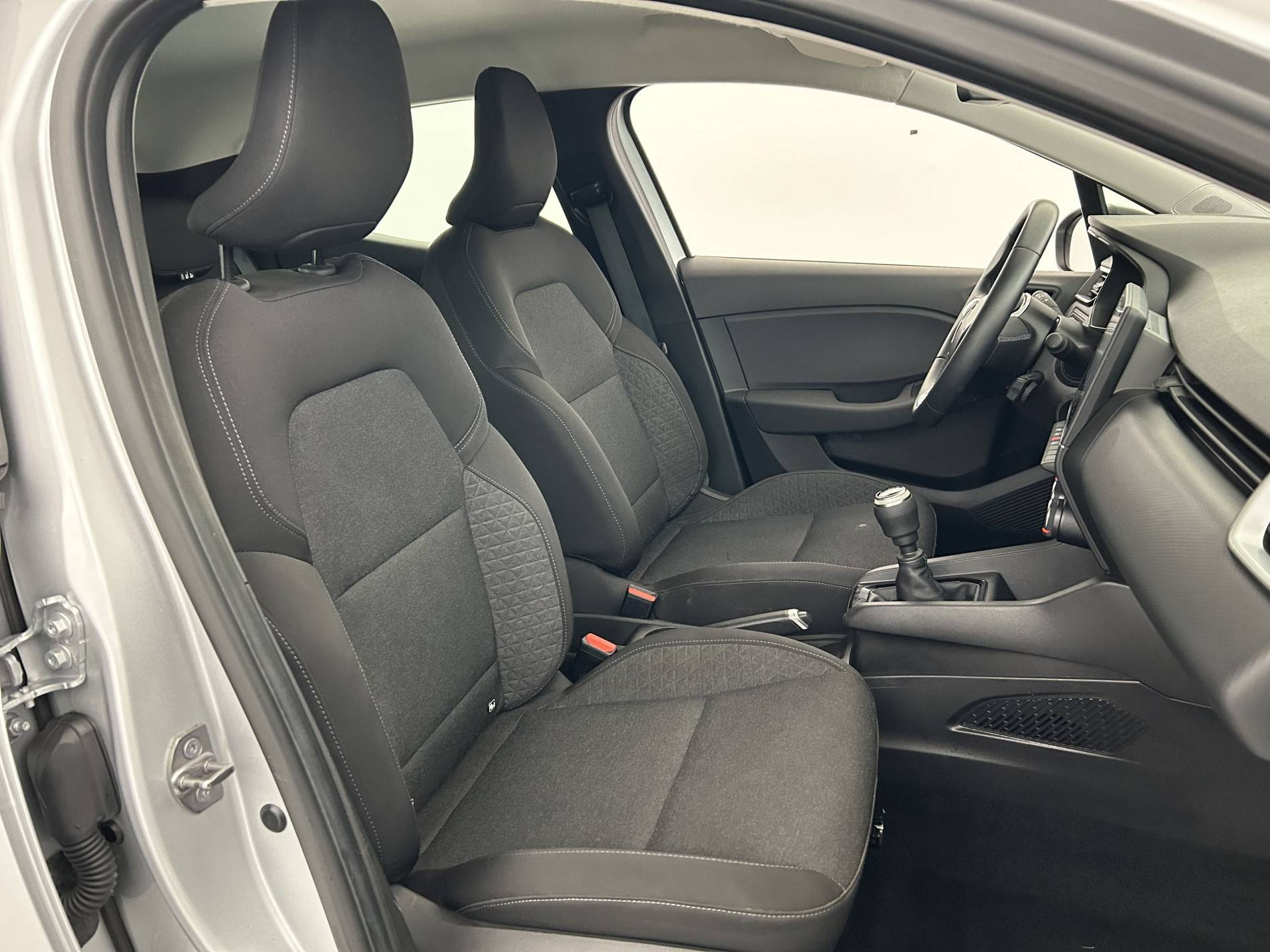 Vente en ligne Renault Clio 5 Clio TCe 90 au prix de 14 290 €