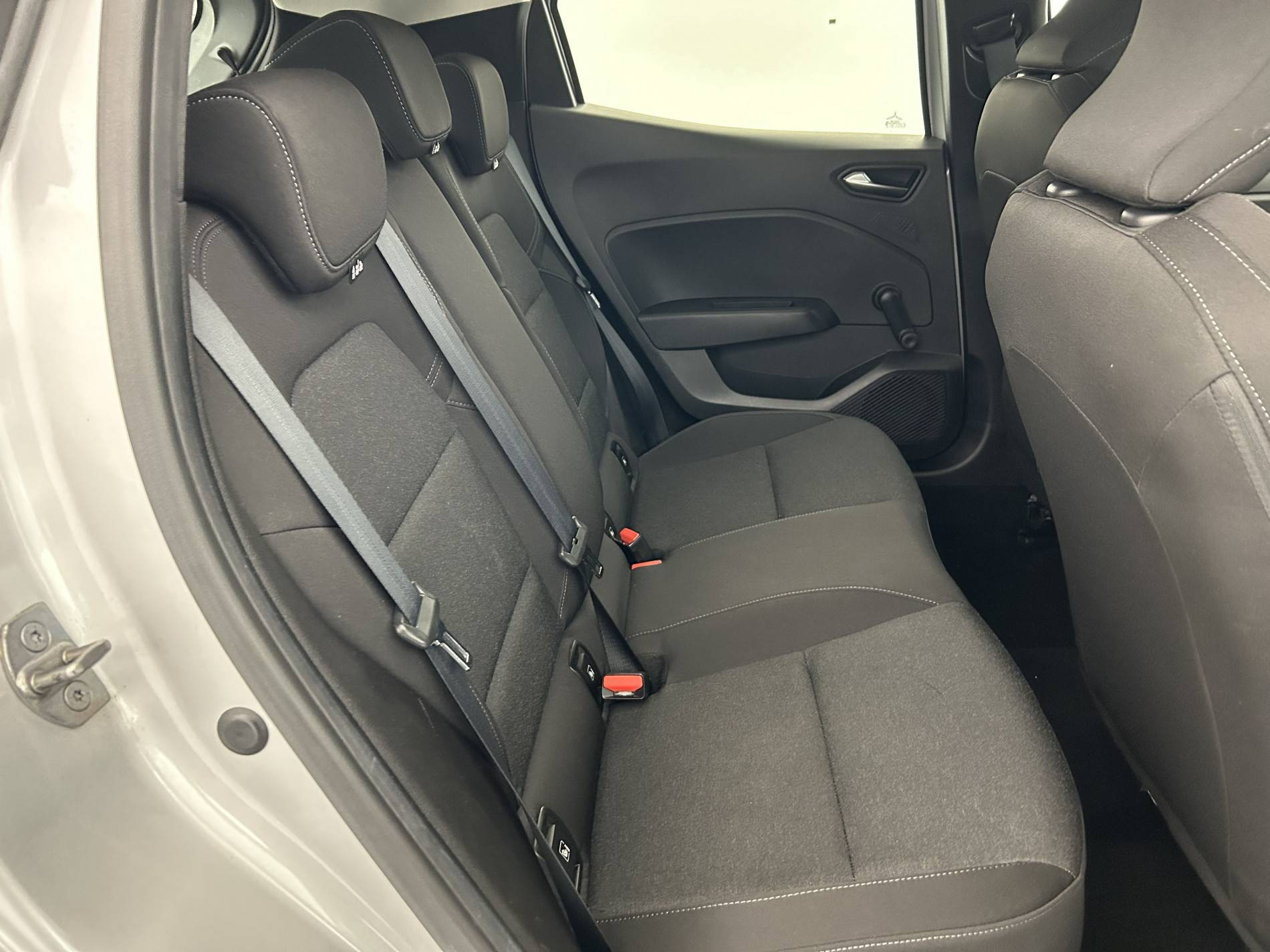 Vente en ligne Renault Clio 5 Clio TCe 90 au prix de 14 490 €