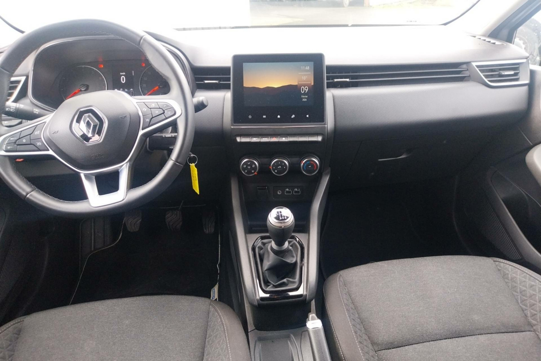 Vente en ligne Renault Clio 5 Clio TCe 90 au prix de 14 490 €