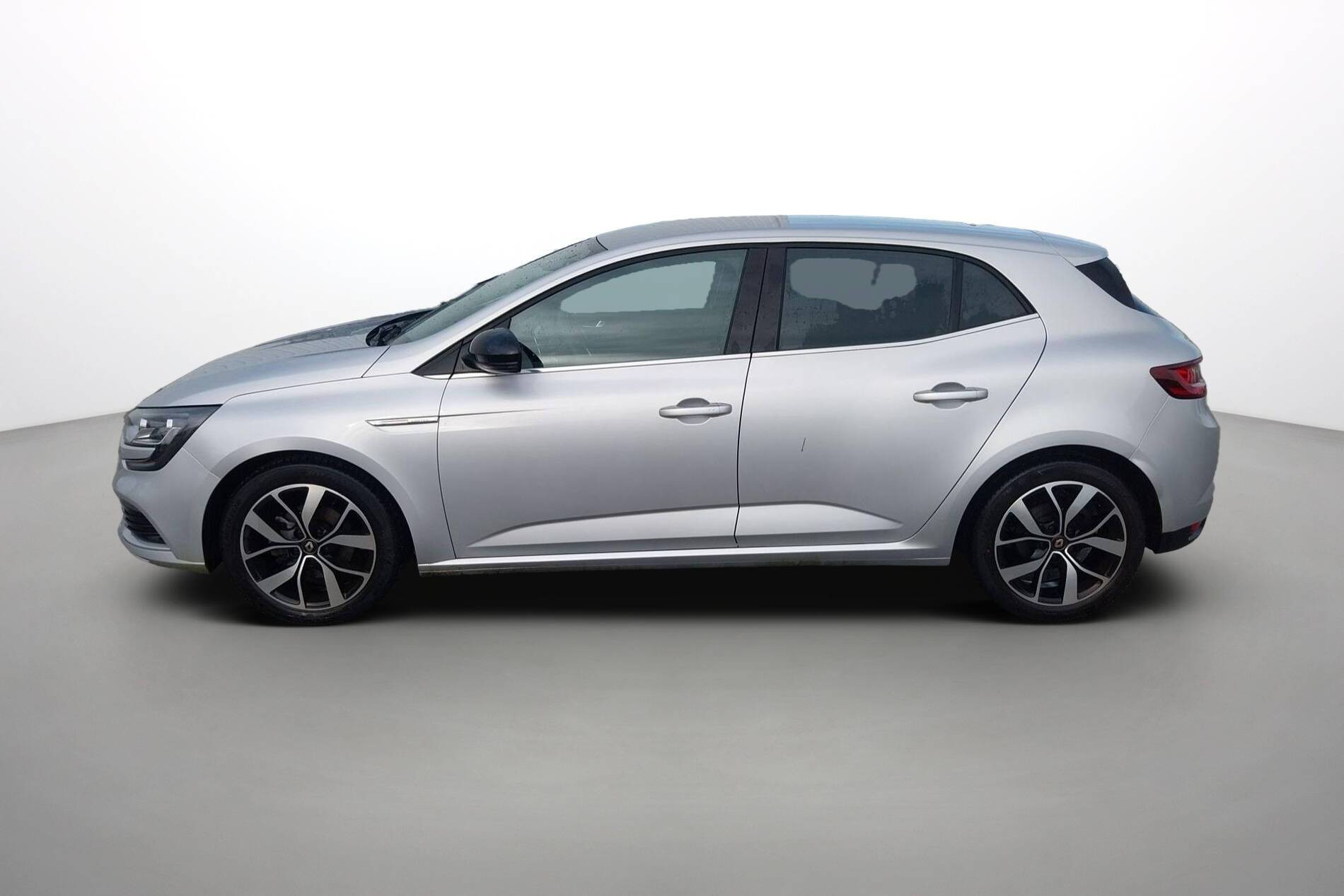 Vente en ligne Renault Megane 4 Mégane IV Berline Blue dCi 115 au prix de 16 990 €