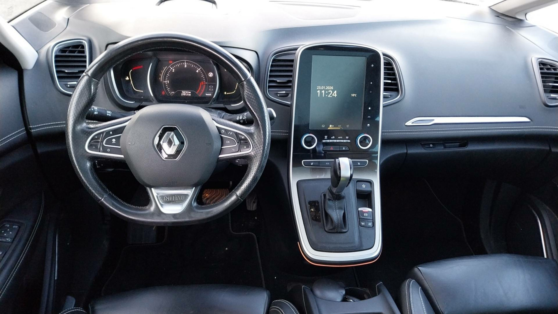 Vente en ligne Renault Grand Scenic 4 Grand Scenic dCi 160 Energy EDC au prix de 18 990 €