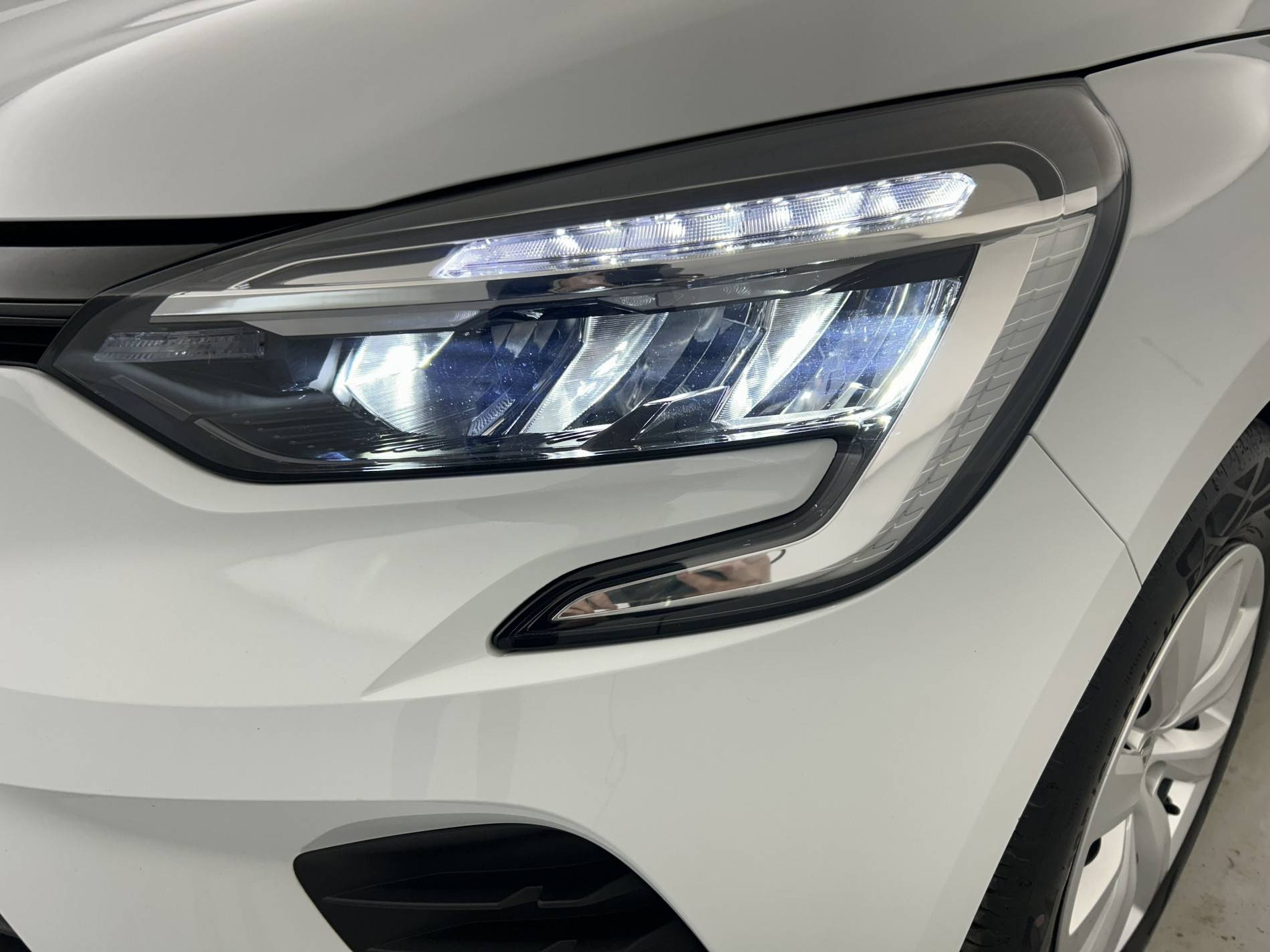 Vente en ligne Renault Clio 5 Clio SCe 65 au prix de 13 770 €