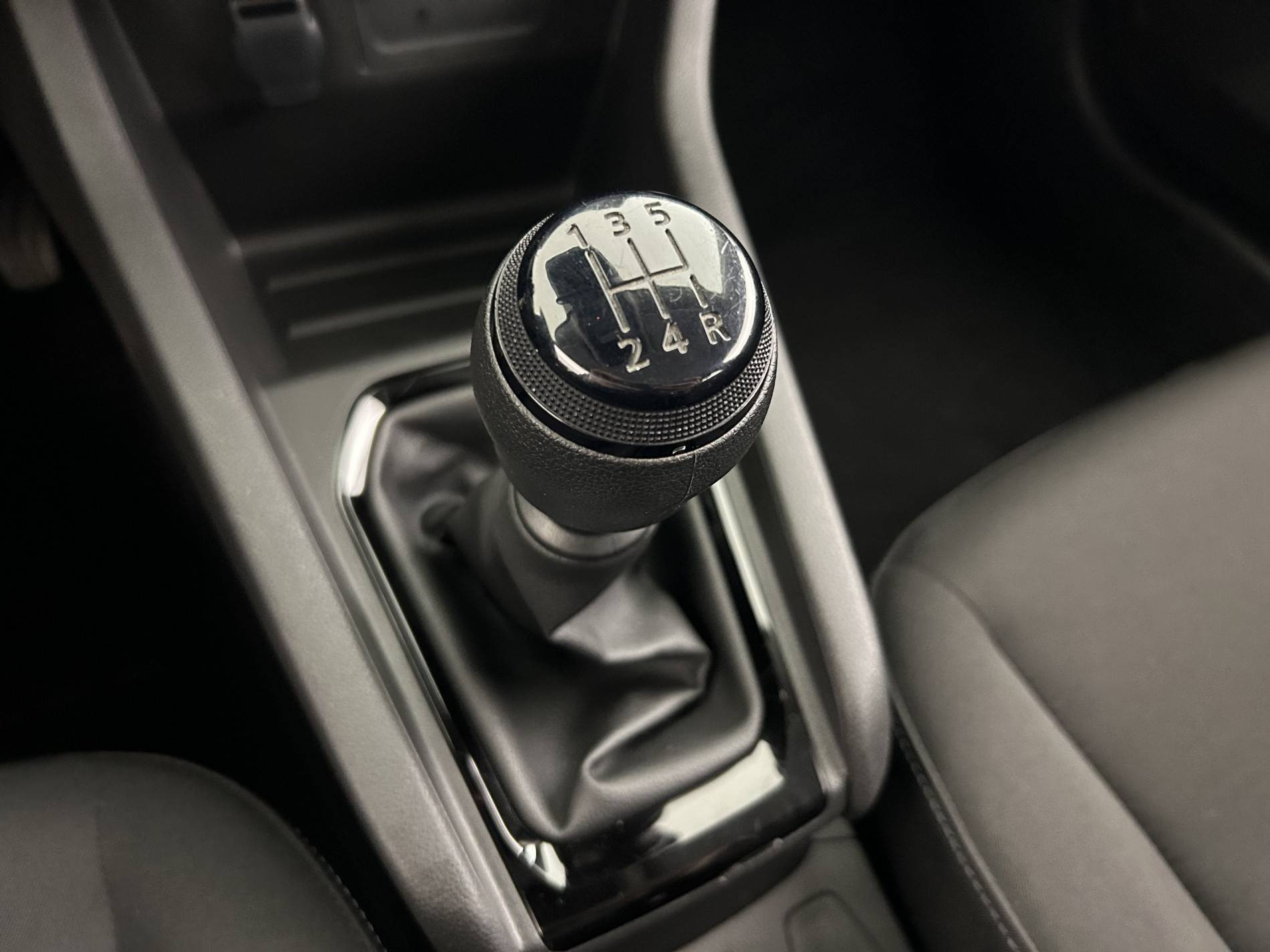 Vente en ligne Renault Clio 5 Clio SCe 65 au prix de 13 770 €