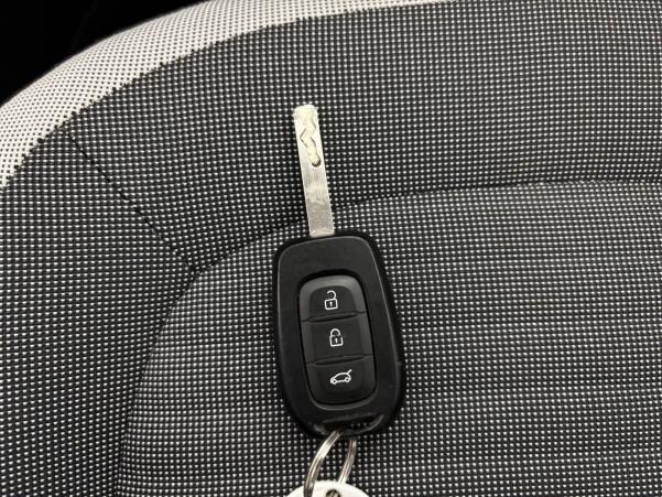 Vente en ligne Renault Twingo 3  SCe 65 au prix de 10 490 €