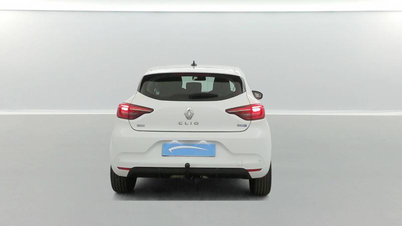 Vente en ligne Renault Clio 5 Clio E-Tech 140 - 21N au prix de 16 490 €
