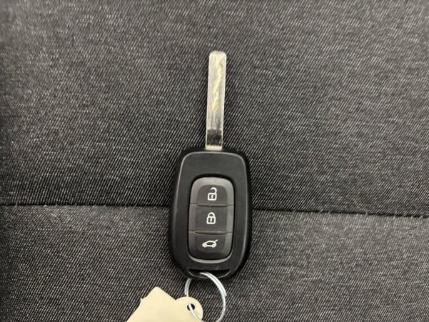 Vente en ligne Renault Clio 5 Clio E-Tech 140 - 21N au prix de 16 490 €