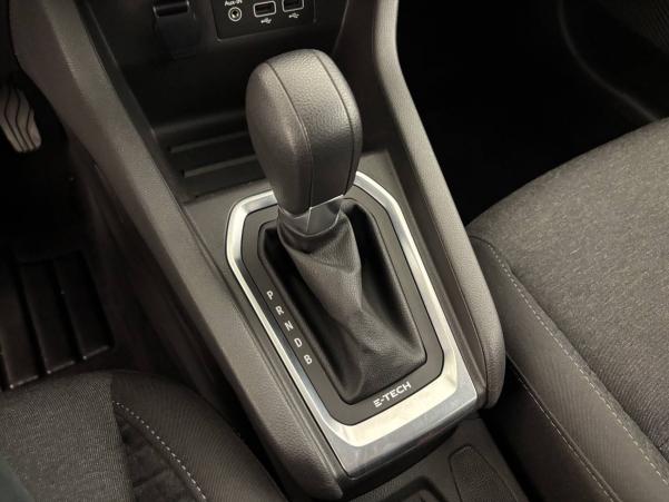 Vente en ligne Renault Clio 5 Clio E-Tech 140 - 21N au prix de 16 490 €