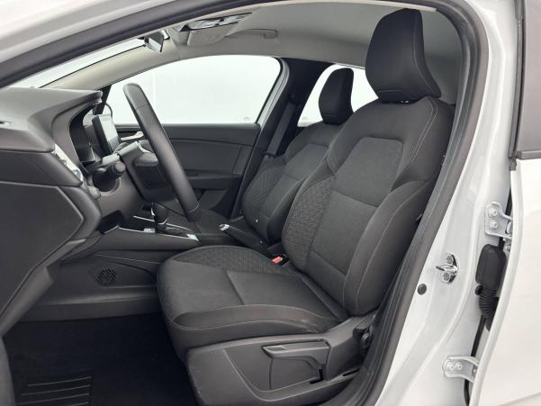 Vente en ligne Renault Clio 5 Clio E-Tech 140 - 21N au prix de 16 490 €