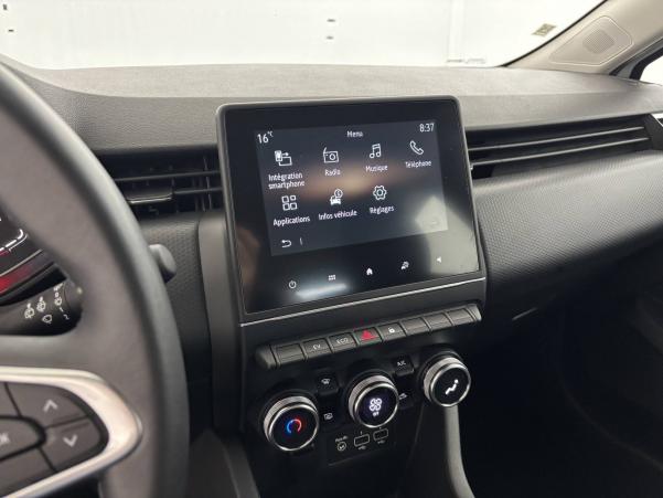 Vente en ligne Renault Clio 5 Clio E-Tech 140 - 21N au prix de 16 490 €