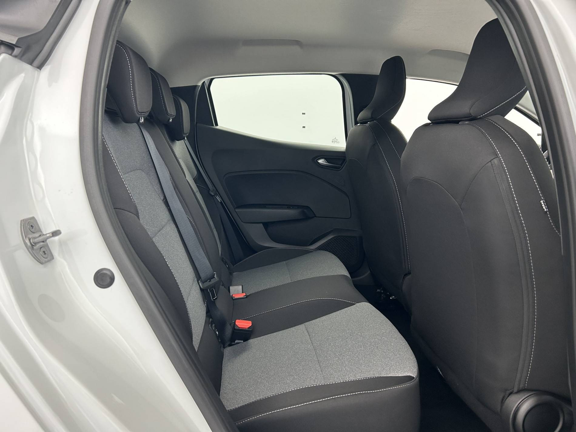 Vente en ligne Renault Clio 5 Clio Blue dCi 100 ch GSR2 au prix de 18 970 €